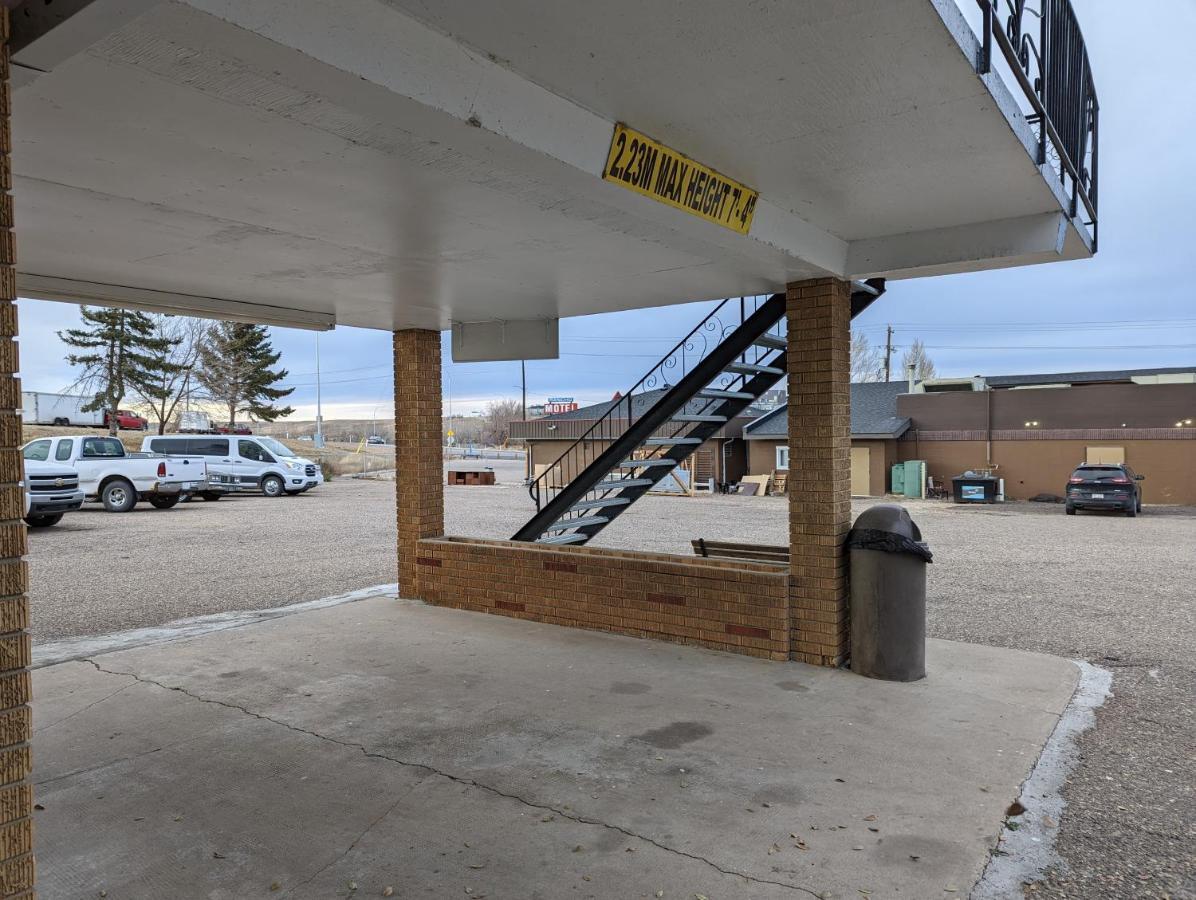 Riverside Motel Medicine Hat Esterno foto
