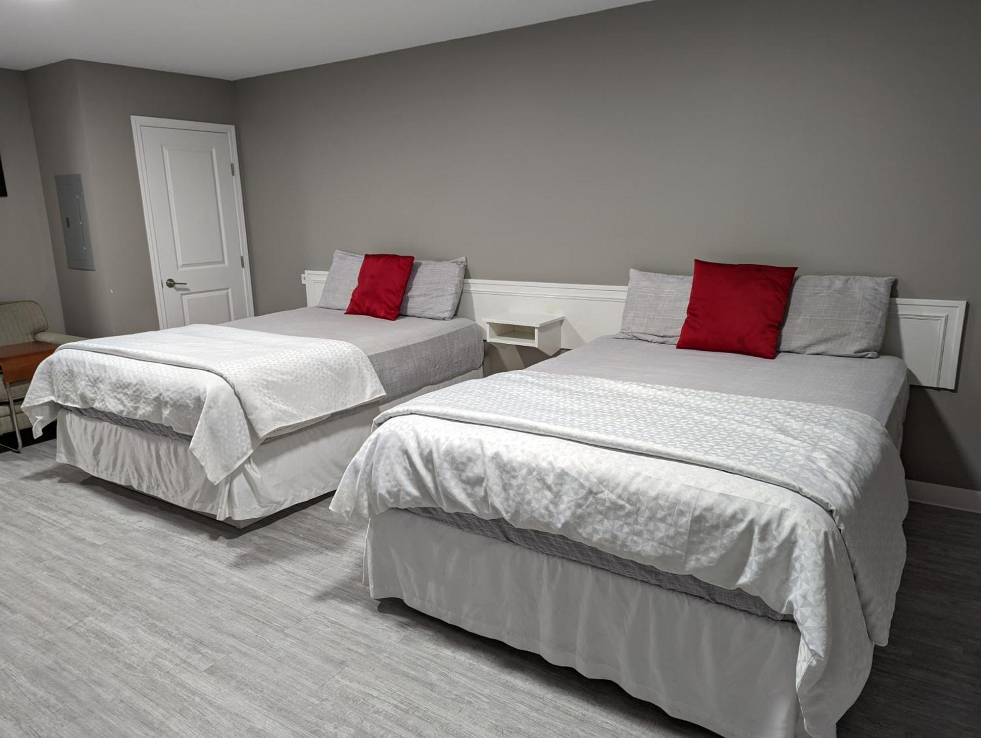 Riverside Motel Medicine Hat Esterno foto